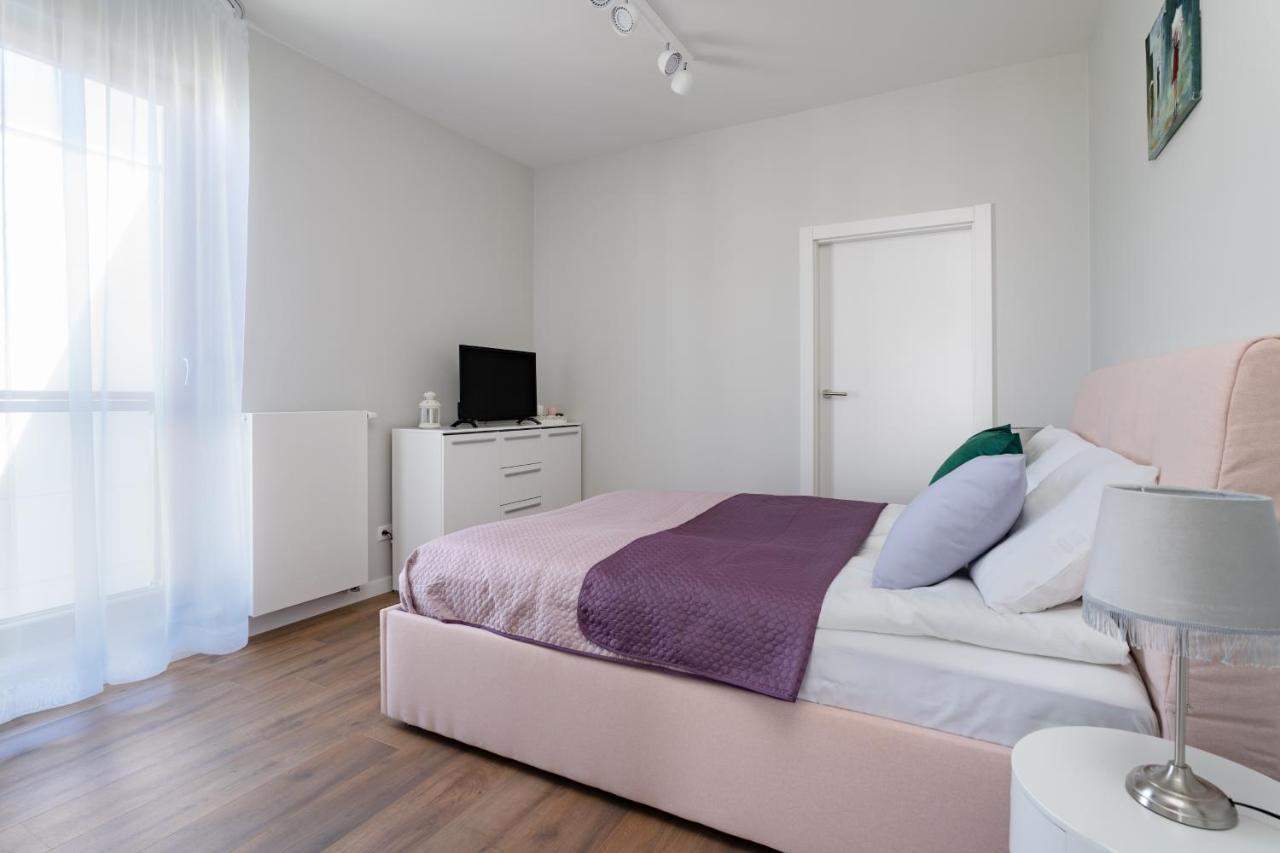 Ina Rent - Przy Plazy- Nadmorski Dwor Gdańsk Exteriör bild